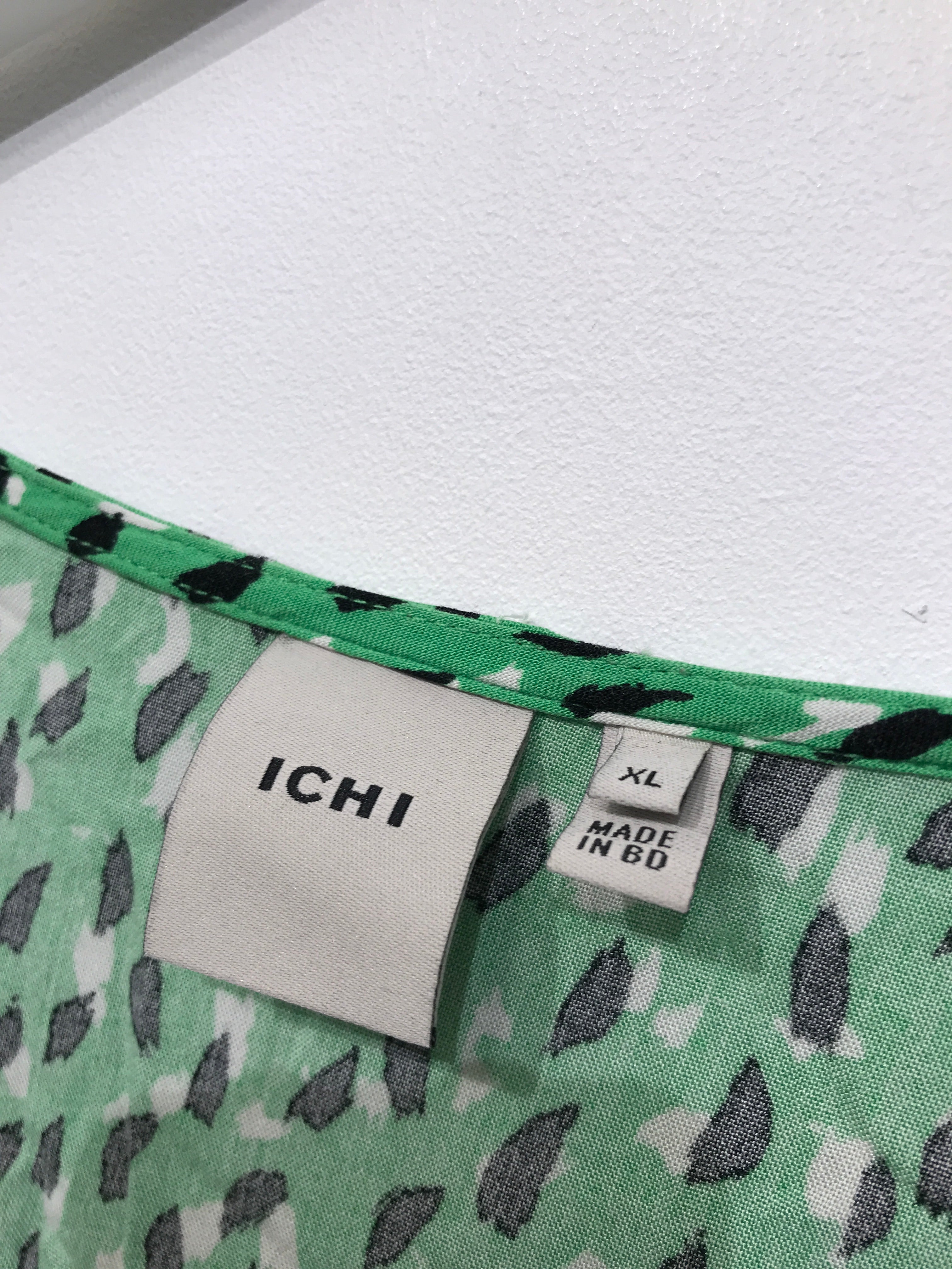 Ichi Bluse